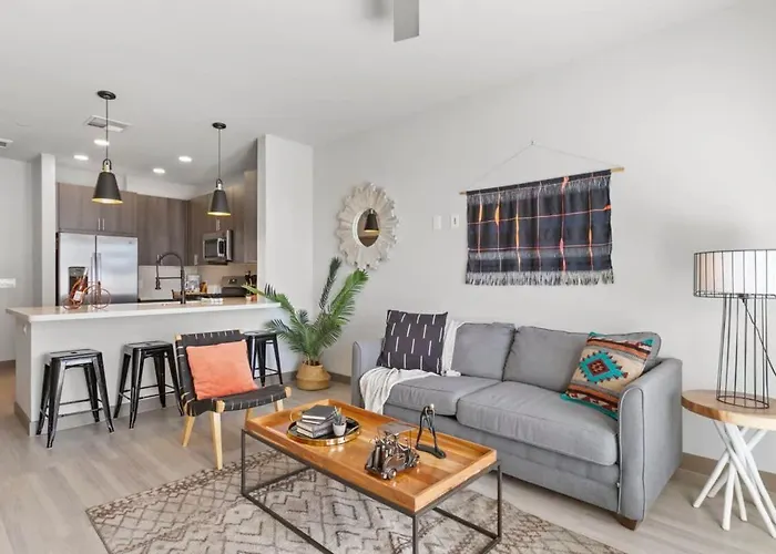 Cozysuites Phx Roro Gym, Pool, Pets, Parking! #4
