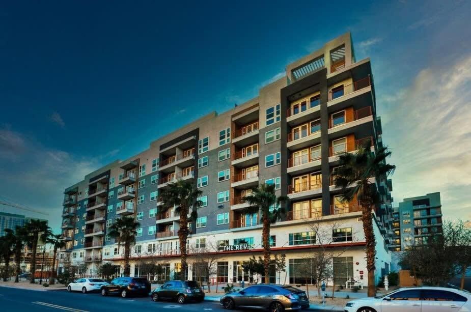 Cozysuites Phx Roro Gym, Pool, Pets, Parking! #4 Apartment *