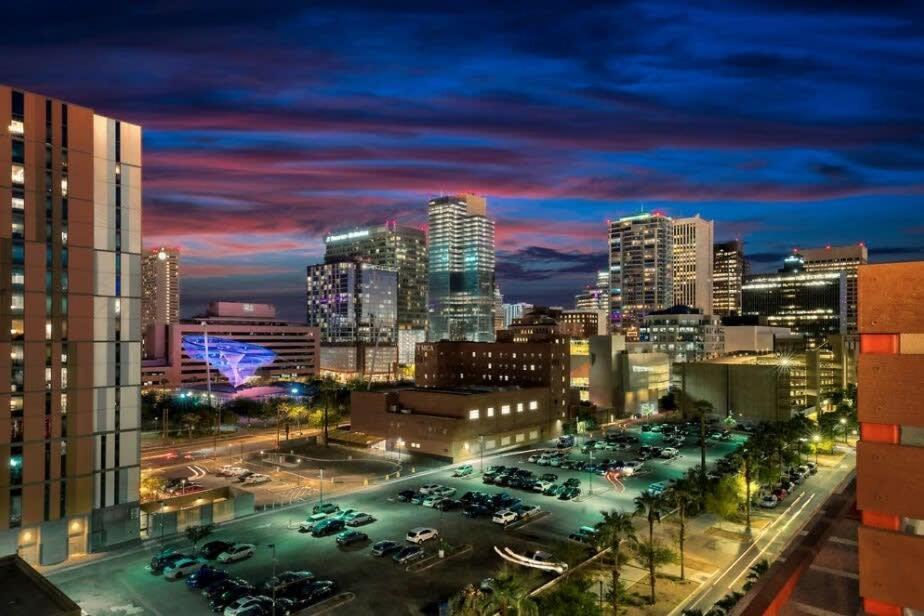 Cozysuites Phx Roro Gym, Pool, Pets, Parking! #4 Apartment *