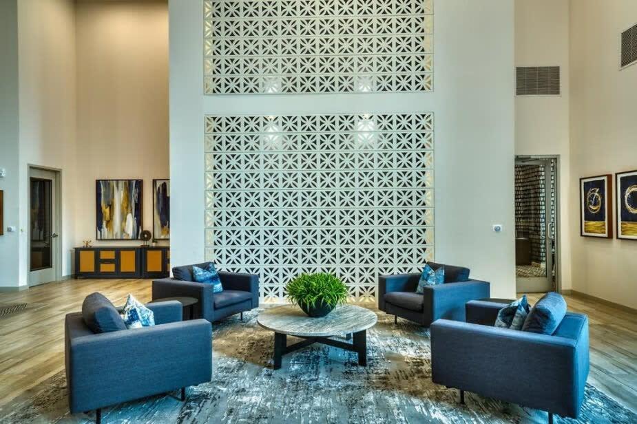 Cozysuites Phx Roro Gym, Pool, Pets, Parking! #4 Phoenix