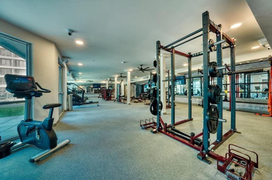 Cozysuites Phx Roro Gym, Pool, Pets, Parking! #4 Apartment Phoenix