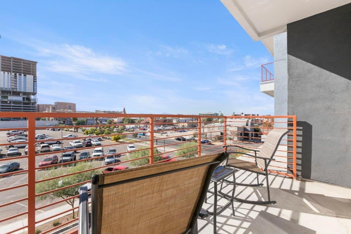 Cozysuites Phx Roro Gym, Pool, Pets, Parking! #4 Apartment Phoenix